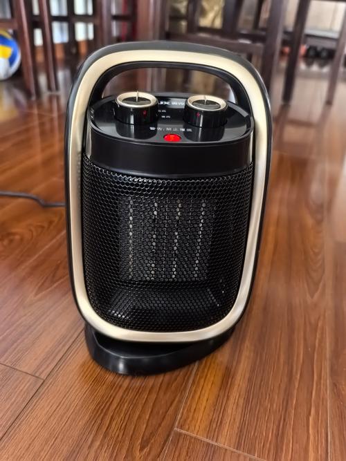 奧克斯取暖器 節(jié)能省電的小型溫暖伙伴，家用辦公兩相宜